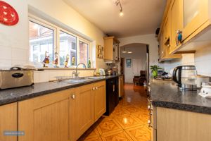 Kitchen- click for photo gallery